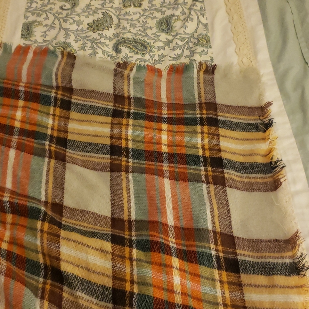 Scarf - Picture 4 of 6
